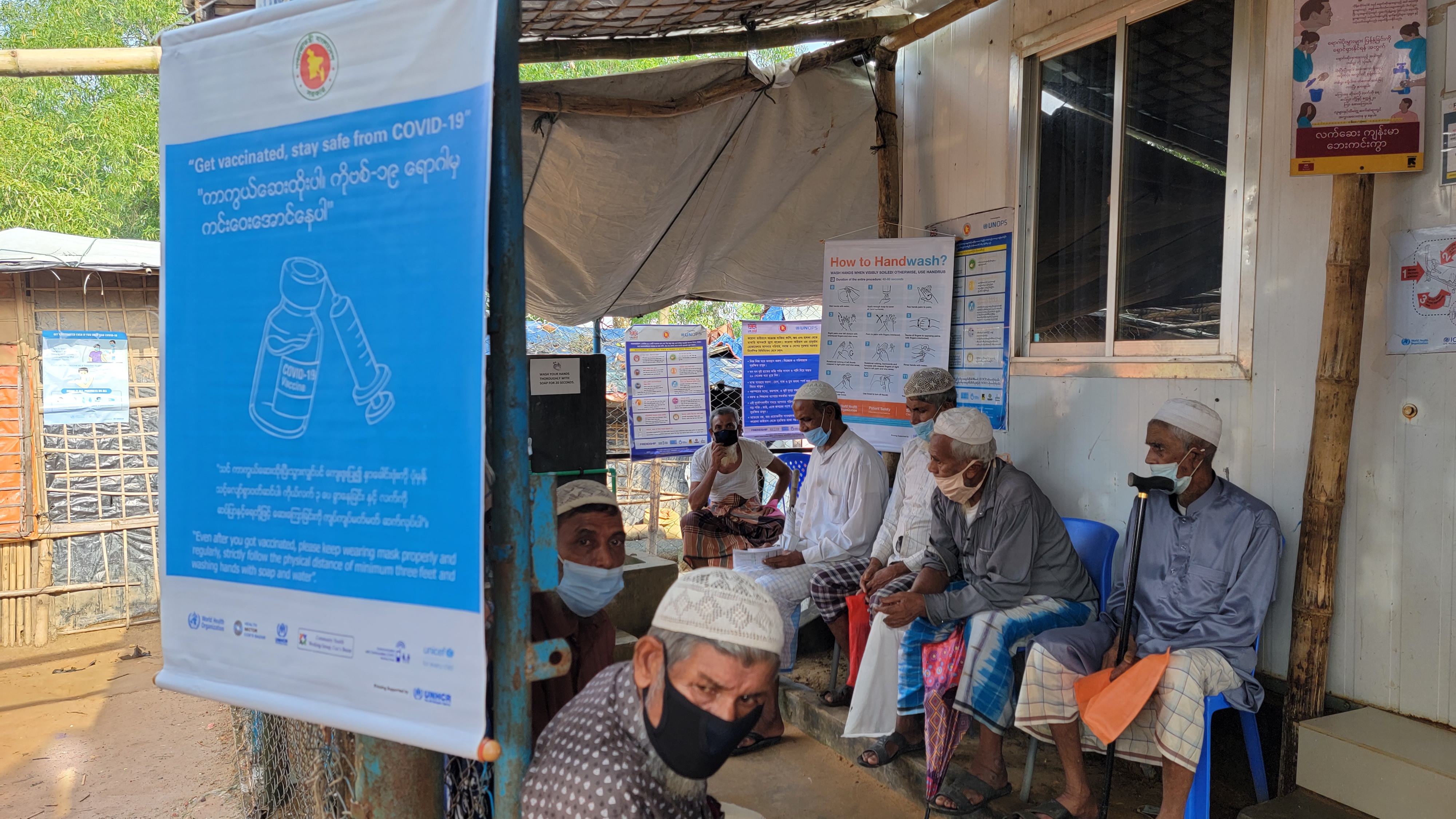 Bangladesh extends COVID-19 vaccination to Rohingya refugees in Cox’s Bazar camps